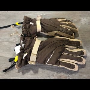 Burton snowboarding glove and sock set